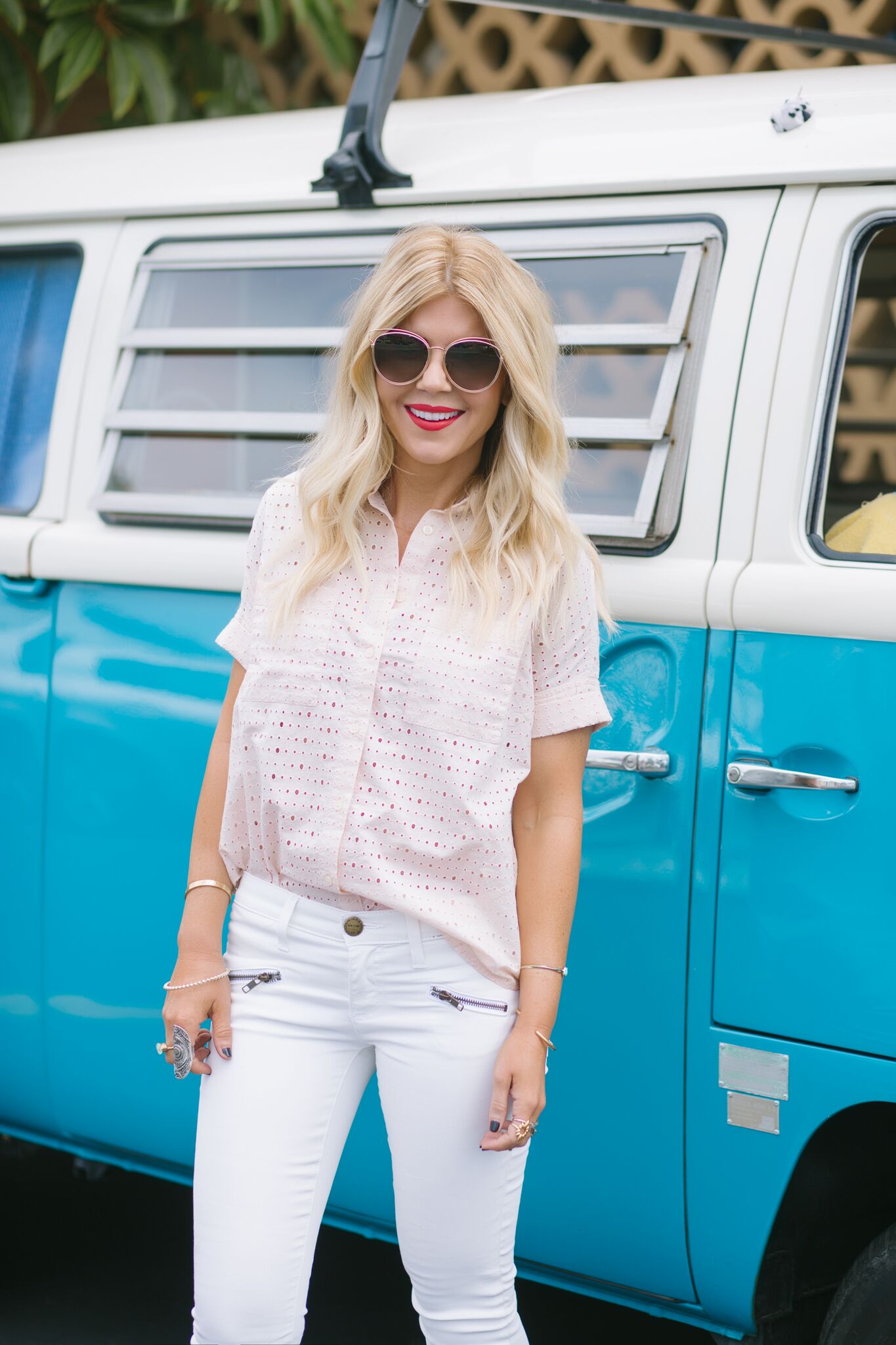 Lisa Allen of Lunchpails and Lipstick wearing Madewell, Miu Miu, White Jeans, with her blonde beach waves and a red lip by Nars