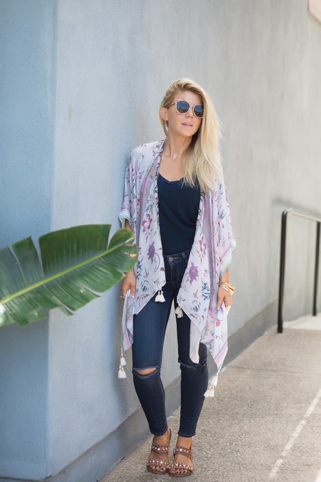 lisa allen from Lunchpails and Lipstick wearing a purple kimono from Anthropologie and ripped dark jeans and studded free people sandals in Cardiff , CA